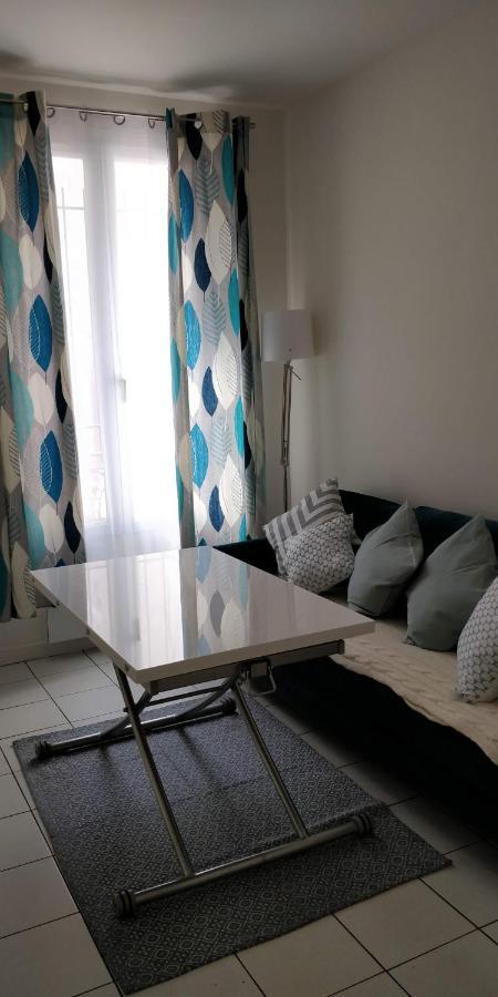 Modern 1 Bedroom Apartment Near The Metro. Ιβρύ-συρ-Σεν Εξωτερικό φωτογραφία
